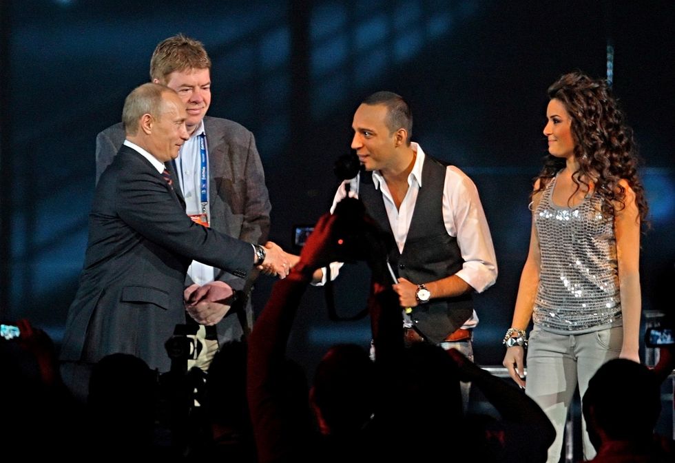 Rusia prej vitesh e përjashtuar nga ‘Eurovisioni’, Putin rikthen ‘Intervision’ – organizimin si imitim dhe kundërshtar të festivalit evropian